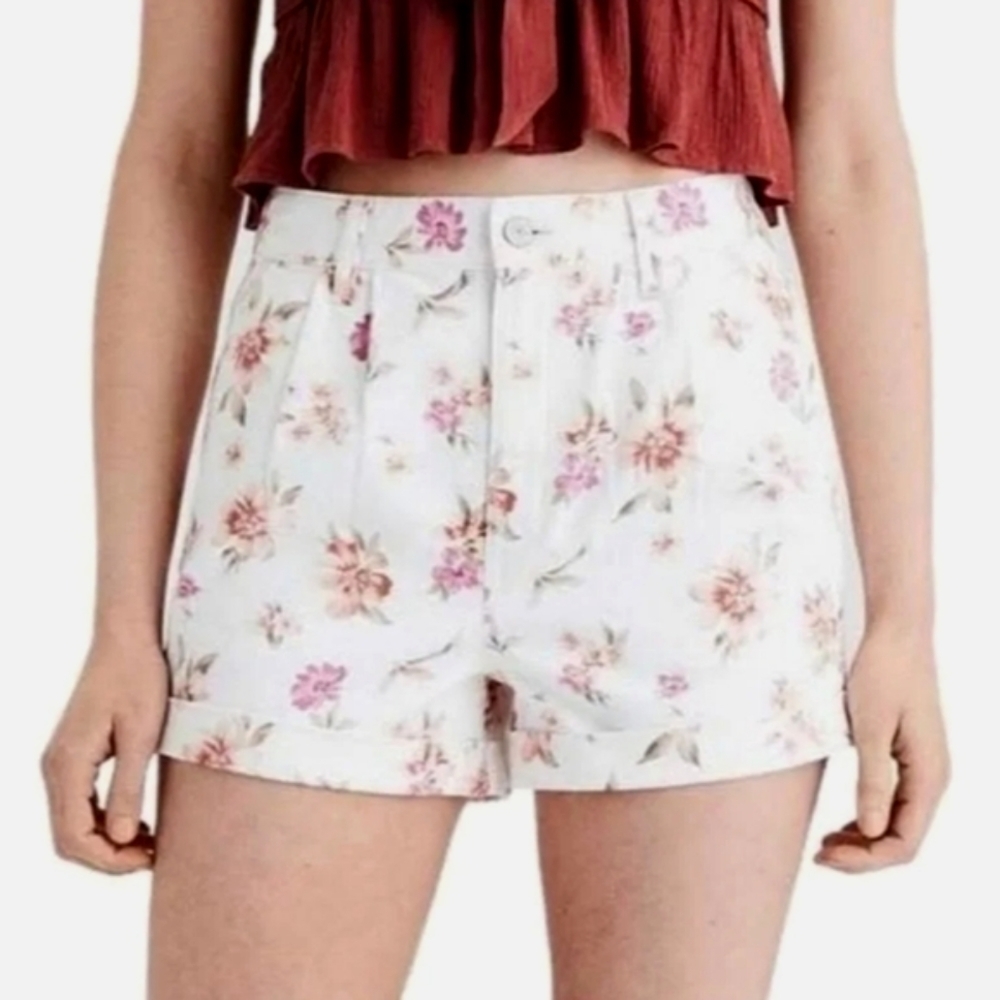NEW! AMERICAN EAGLE Pleated Foral Denim Cuffed Jean Shorts 6.